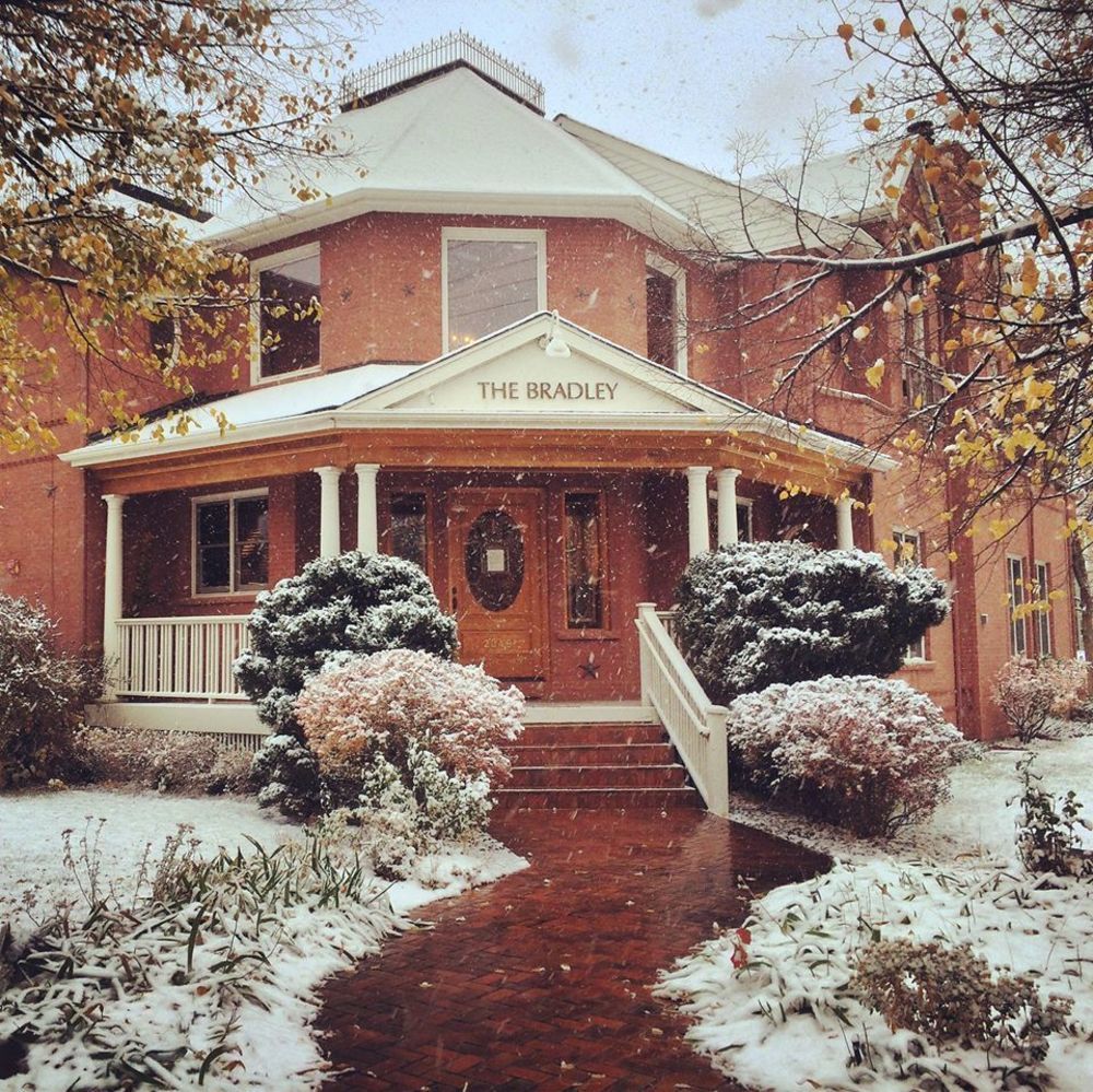 The Bradley Boulder Inn Bagian luar foto