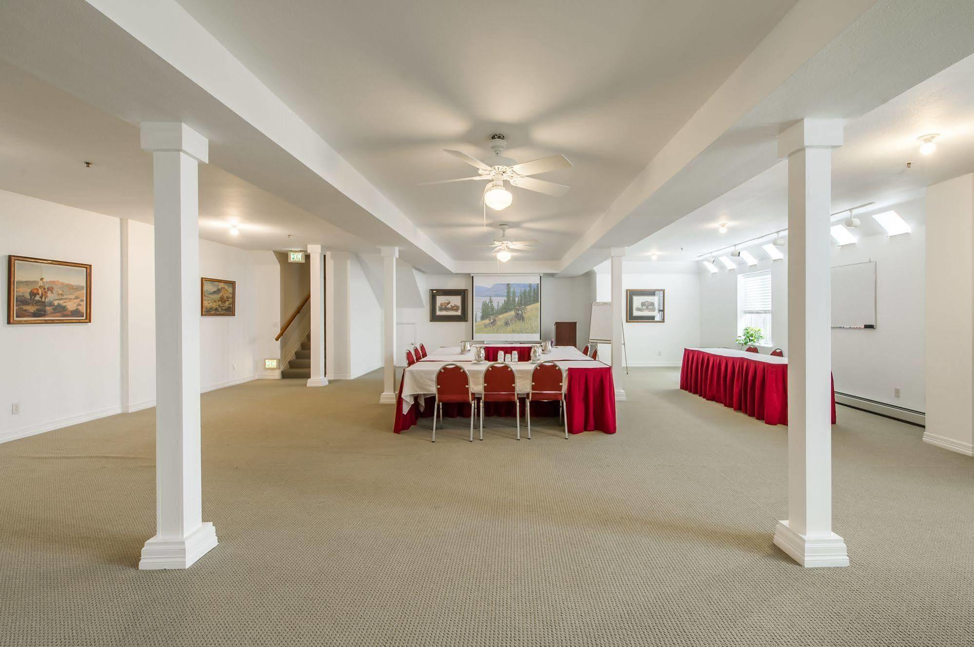 The Bradley Boulder Inn Bagian luar foto