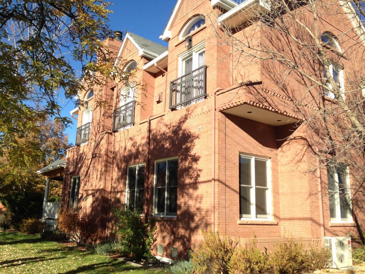 The Bradley Boulder Inn Bagian luar foto